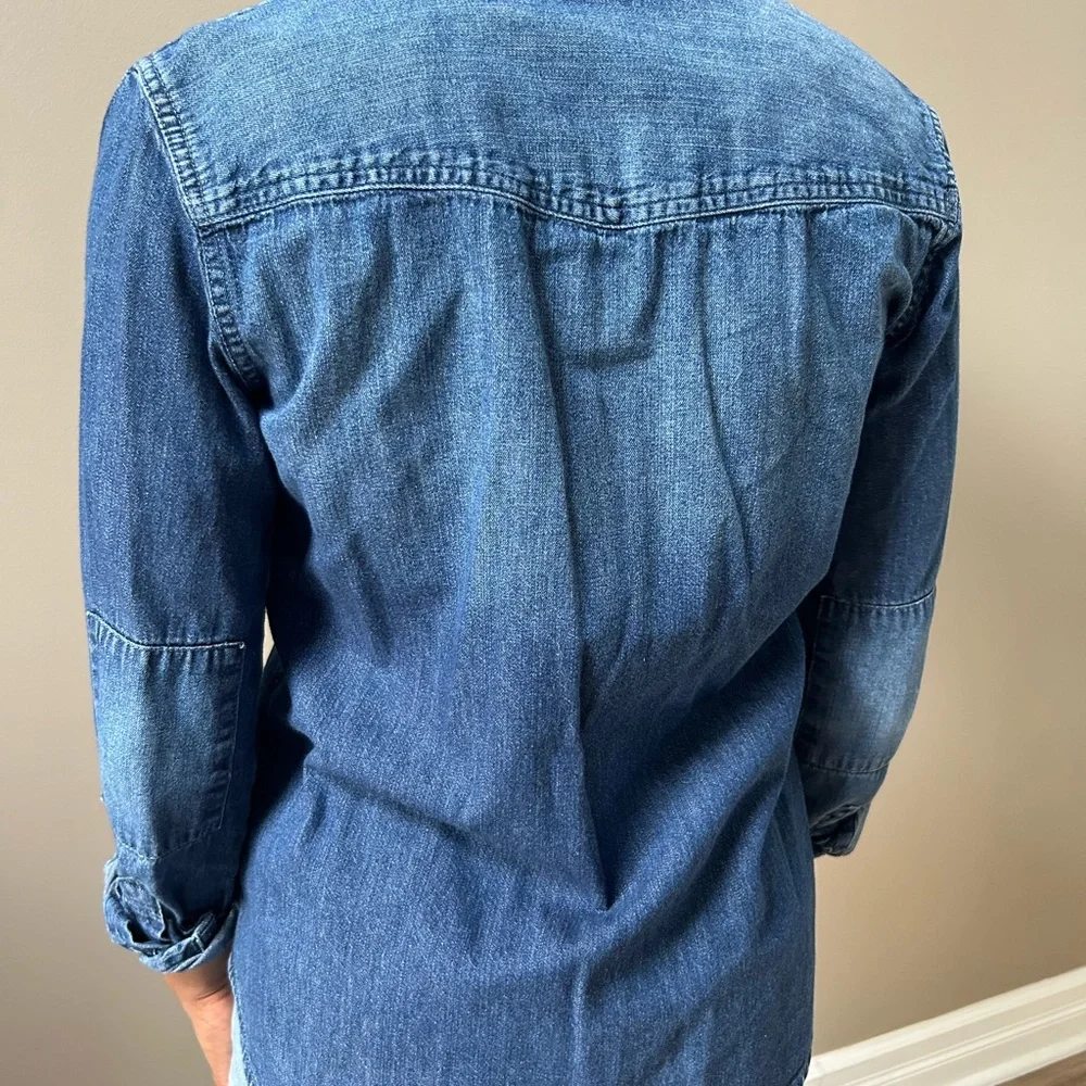 Denim banana republic button down - Picture 2 of 3